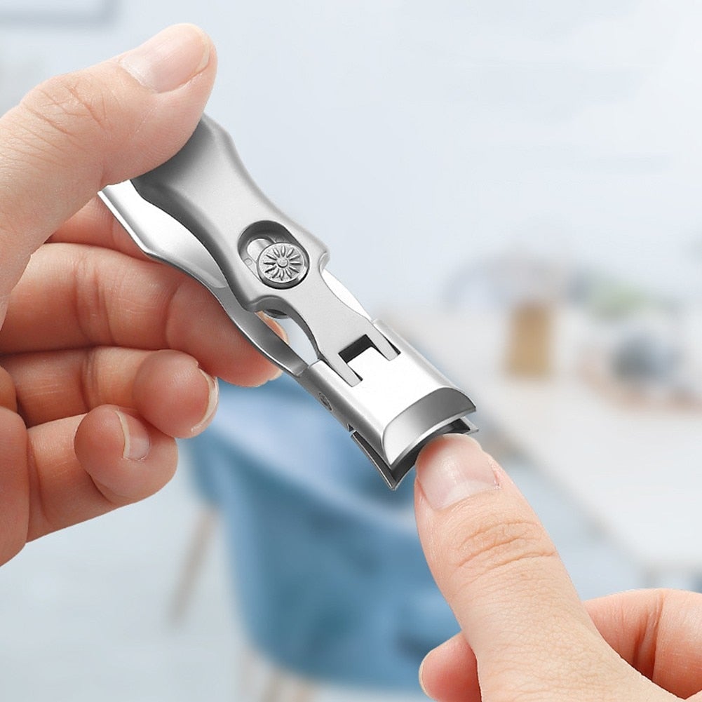 Compact Wide-Jaw Nail Clipper with Catcher